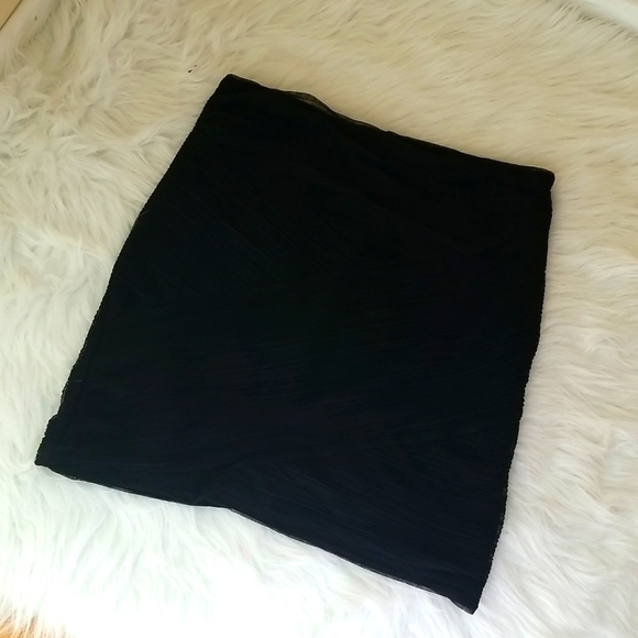 BCBG MAXAZRIA Mesh Mini Skirt - Picture 2 of 7